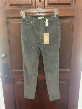 Madewell Men's Corduroy Pants in Charcoal